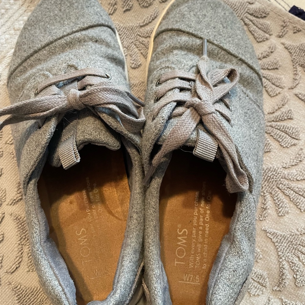 TOMS Women's Gray Sneakers